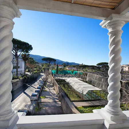 Estate4home - Lina Sant'Agnello