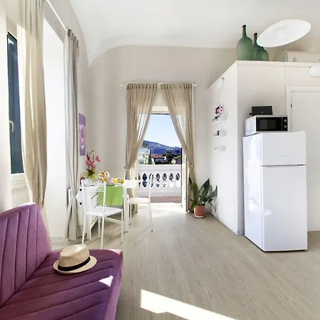 Estate4home - Lina Sant'Agnello
